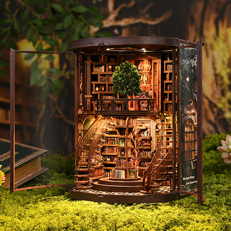 Book Nook DIY Fantasy Anneaux de Sagesse – Maison Miniature Magique 3D avec LED – Déco Médiévale Bibliothèque