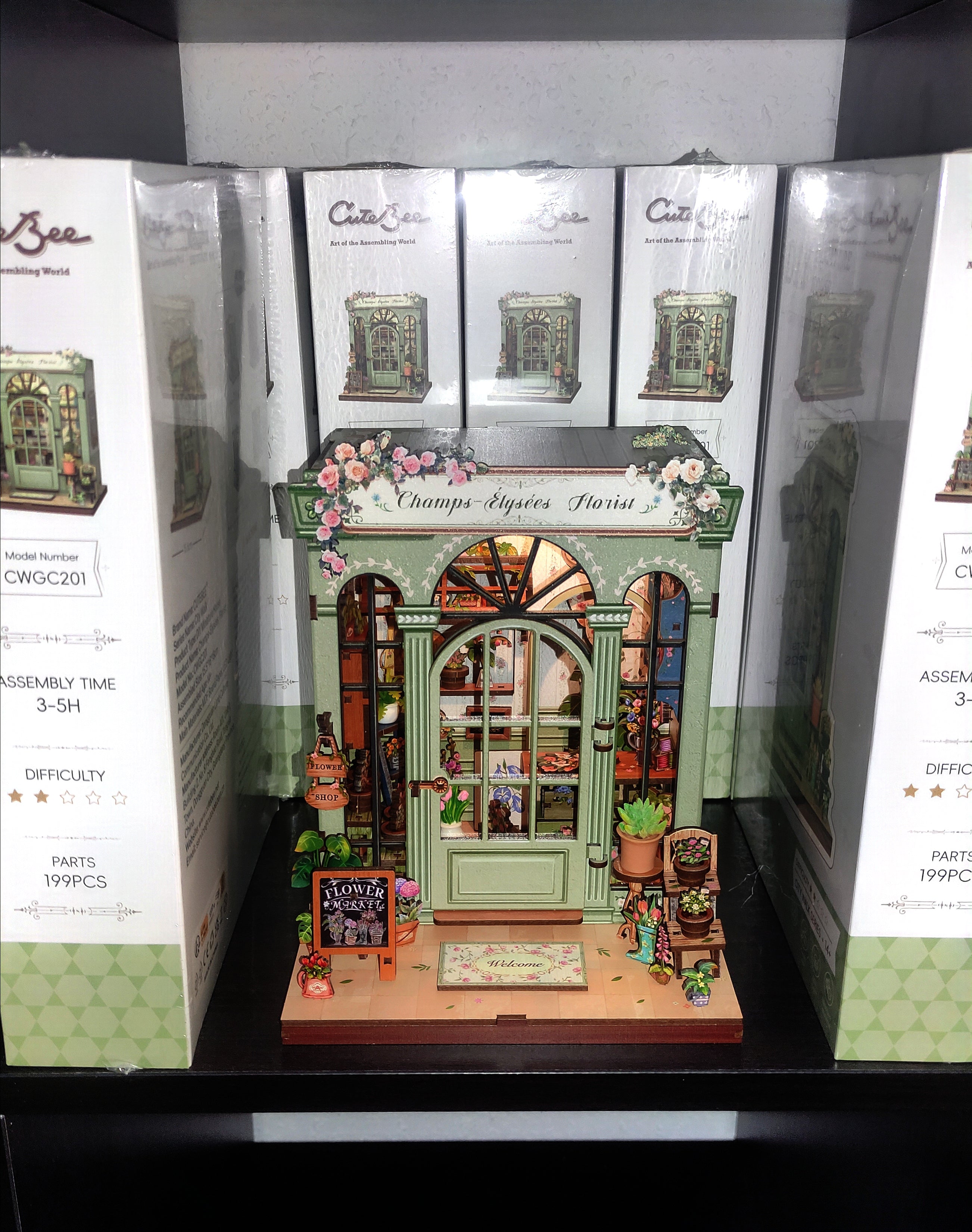 Book Nook DIY Fleuriste Champs-Élysées – Boutique Miniature à Construire – Kit Maquette 3D Bois LED – Décor Étagère